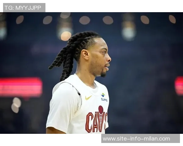 米切尔第三节狂砍15分助力球队领先20分展现绝佳状态 米切尔第三节狂砍15分助力球队领先20分展现绝佳状态